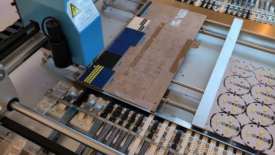 完全なCHMT48VB 58の送り装置+二重視野のカメラのデスクトップの一突きおよび場所機械