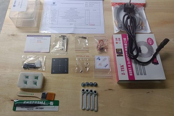 CHMT36VA SMDの一突きおよび場所機械、テーブルの上のSmtの配置装置の振動送り装置