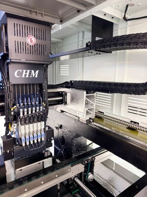 ユニバーサルPCB SMD ピックアンドプレイス マシン ベース CHM-551 とフルオートマティック